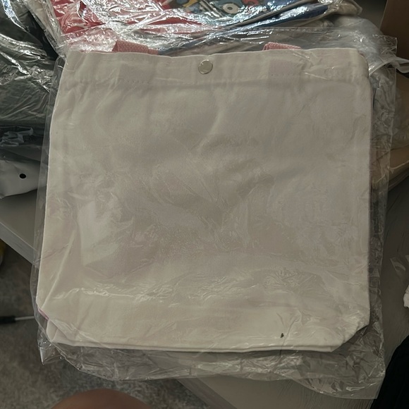 Hello Kitty Sanrio canvas tote 🩷 Pink Classic 🩷 Snack airplane milk New in bag - Picture 8 of 9